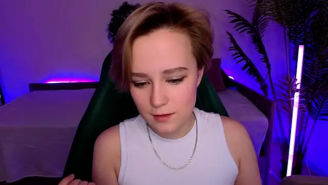 Ellie Heavenly online show from 14, 1, 2026