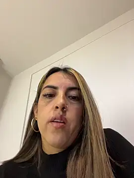 Paulinaa bella online show from 27, 2, 2026