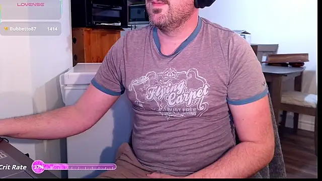Snapshot of Greyd333 chatting on 28, 5, 2026 Greyd333 online show from 28, 5, 2026