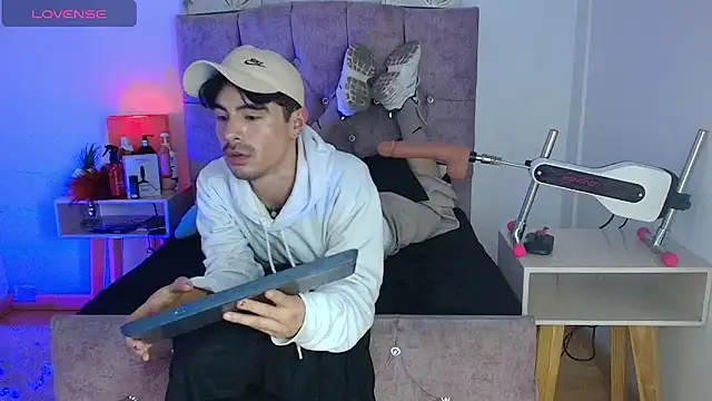 Ethan Briggs  online show from 14, 3, 2026