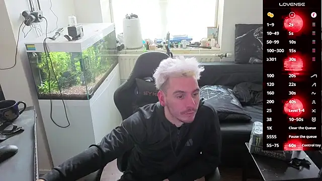 Rayzel White online show from 28, 3, 2026