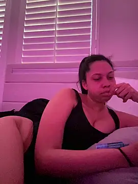 Snapshot of cartierprincess chatting on 7, 6, 2026 cartierprincess online show from 7, 6, 2026