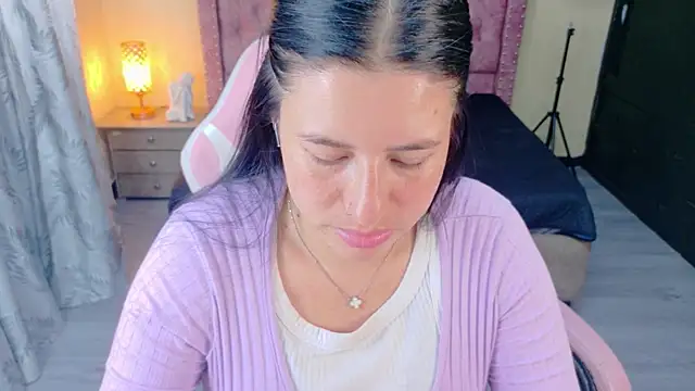 Snapshot of keileen_luna chatting on 15, 5, 2026 keileen luna online show from 15, 5, 2026