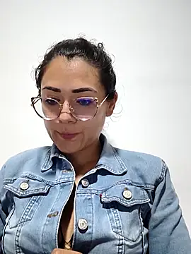 Freyarosse online show from 6, 2, 2026