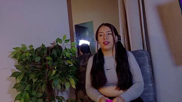 Mia C online show from 27, 2, 2026