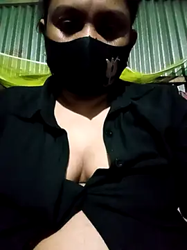 Hot queen3210 online show from 4, 2, 2026