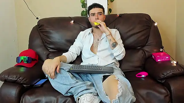 Snapshot of Salvattore_Muller chatting on 21, 2, 2026 Salvattore Muller online show from 21, 2, 2026