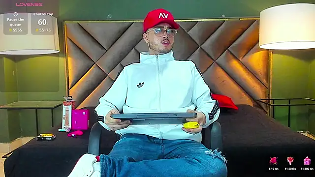 Snapshot of Salvattore_Muller chatting on 28, 2, 2026 Salvattore Muller online show from 28, 2, 2026