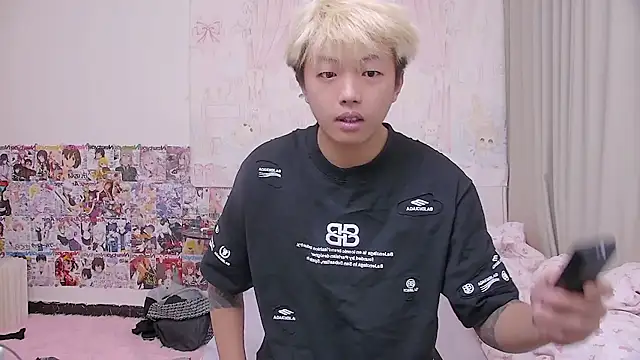 Chocolates-001 online show from 26, 4, 2026