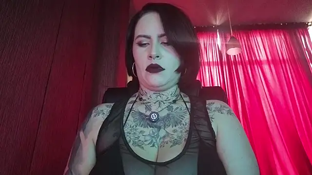 Snapshot of Mistressolivia07 chatting on 30, 5, 2026 Mistressolivia07 online show from 30, 5, 2026