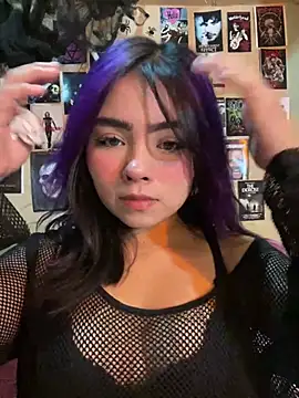 Snapshot of pinkybombon chatting on 12, 5, 2026 pinkybombon online show from 12, 5, 2026
