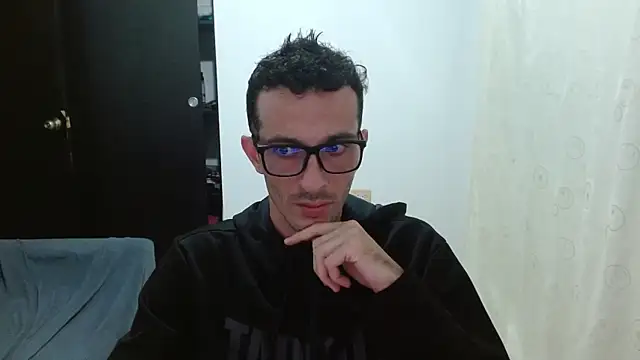 Snapshot of maskguy23 chatting on 16, 6, 2026 maskguy23 online show from 16, 6, 2026