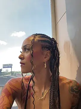 Snapshot of LizStorm_ chatting on 21, 6, 2026 LizStorm online show from 21, 6, 2026