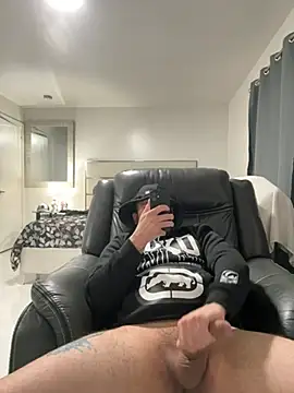 Snapshot of J_thebeastxxx chatting on 15, 1, 2026 J thebeastxxx online show from 15, 1, 2026