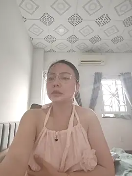 Famrita online show from 10, 4, 2026