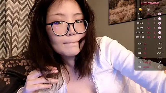 nullgirl online show from 4, 2, 2026