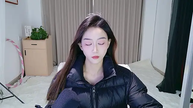 Snapshot of Dancing-Coco12 chatting on 4, 2, 2026 Dancing-Coco12 online show from 4, 2, 2026