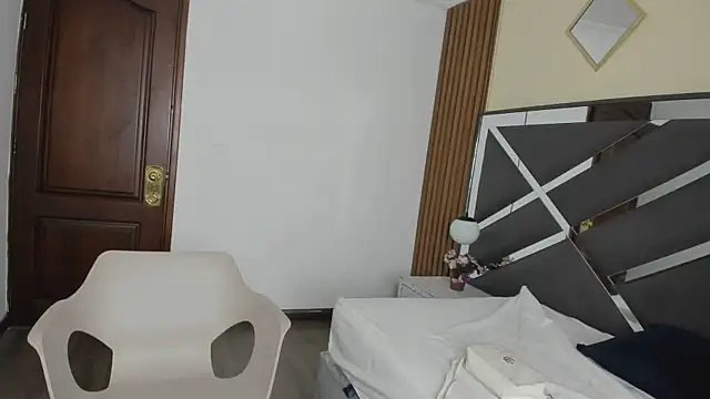 Snapshot of Ambarross_ chatting on 10, 2, 2026 Ambarross online show from 10, 2, 2026