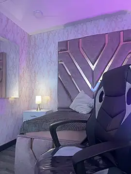 elodie rouge online show from 14, 4, 2026