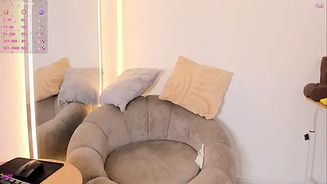 valentina Noa online show from 20, 6, 2026