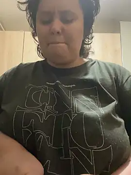 RavenEllieUniverse online show from 9, 2, 2026