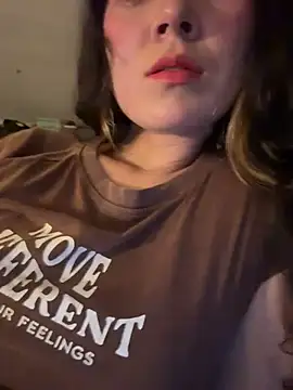 Snapshot of Raven__5 chatting on 4, 5, 2026 Raven 5 online show from 4, 5, 2026