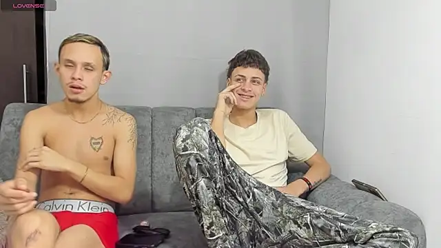 Two sexboys online show from 17, 2, 2026