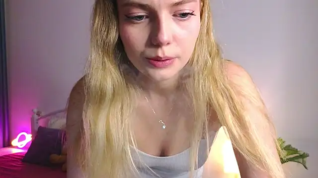 Snapshot of Maily__Trees chatting on 24, 2, 2026 Maily Trees online show from 24, 2, 2026