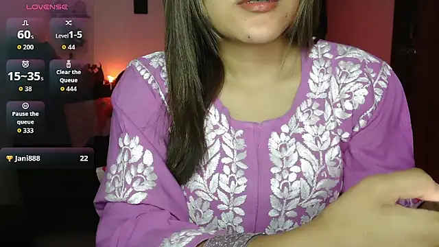 Snapshot of _Maanvi_ chatting on 2, 5, 2026 Maanvi online show from 2, 5, 2026