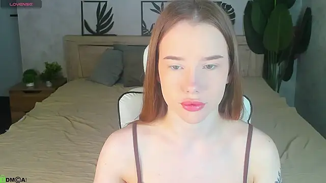 Nicole Vasquez online show from 7, 4, 2026