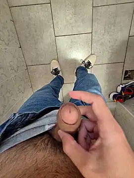 vali23 online show from 9, 4, 2026