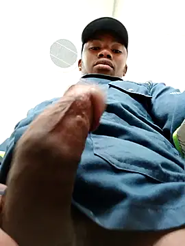 Snapshot of niveyguy chatting on 6, 4, 2026 niveyguy online show from 6, 4, 2026