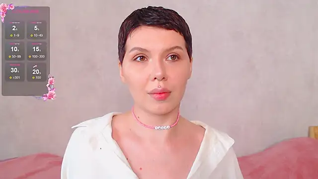 Snapshot of Elise_Day chatting on 17, 5, 2026 Elise Day online show from 17, 5, 2026