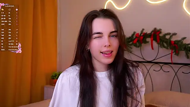 Snapshot of MirnaTellado chatting on 3, 3, 2026 MirnaTellado online show from 3, 3, 2026