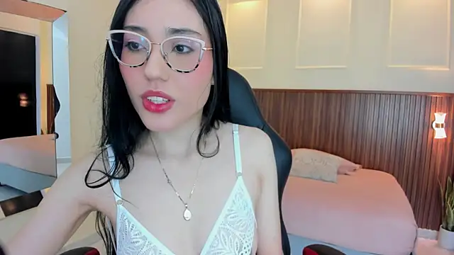 MARIE TAPNER online show from 17, 4, 2026