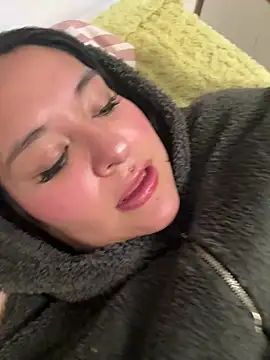 Nailealipsglossy online show from 22, 2, 2026