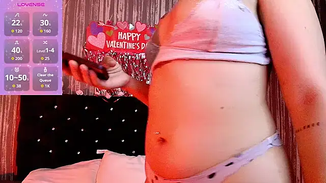 Snapshot of Adynrousse chatting on 13, 2, 2026 Adynrousse online show from 13, 2, 2026