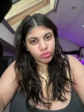Snapshot of MinaKhalina chatting on 14, 5, 2026 MinaKhalina online show from 14, 5, 2026