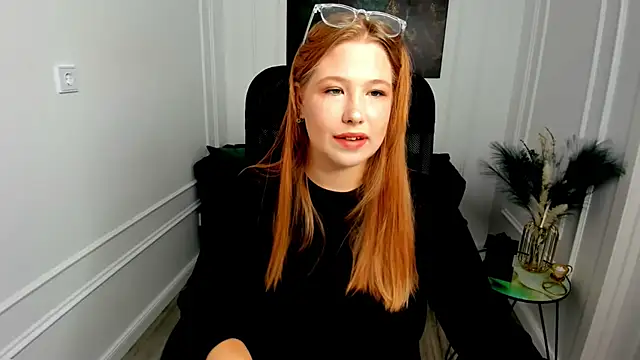 Snapshot of SweetDaylight chatting on 18, 6, 2026 SweetDaylight online show from 18, 6, 2026