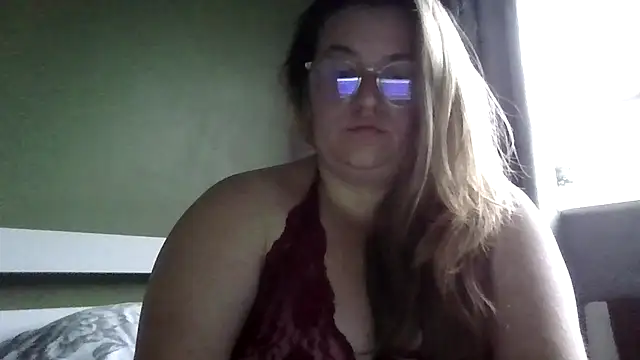 Snapshot of QueenCurvy_Charley28 chatting on 22, 6, 2026 QueenCurvy Charley28 online show from 22, 6, 2026