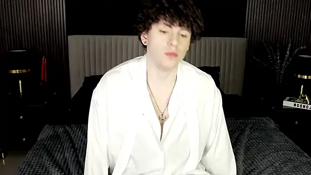 Snapshot of TylerGibson chatting on 27, 2, 2026 TylerGibson online show from 27, 2, 2026