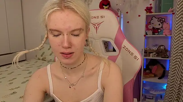 Snapshot of Mia_WaterFall chatting on 25, 2, 2026 Mia WaterFall online show from 25, 2, 2026