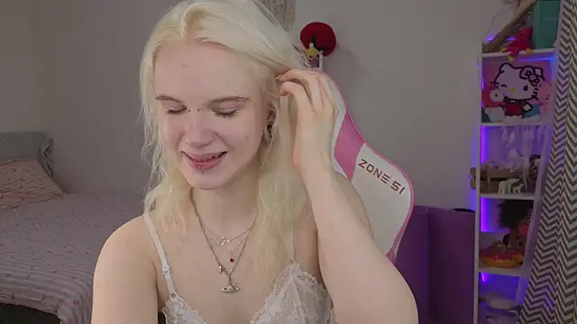 Mia WaterFall online show from 10, 4, 2026