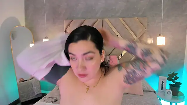 KathiaJenner online show from 17, 2, 2026