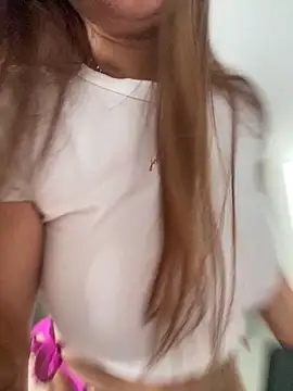 saray mendozaa online show from 15, 2, 2026