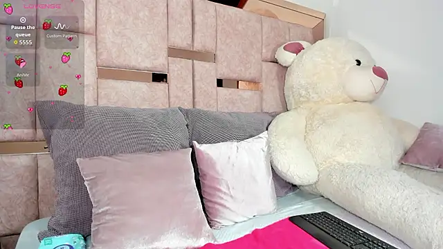 sweett eyes  online show from 21, 2, 2026