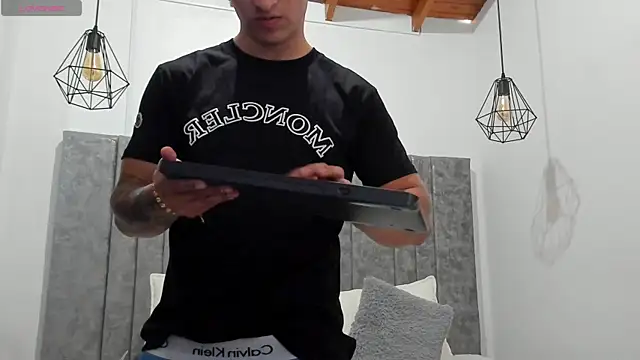 Calvin Hunter online show from 20, 6, 2026