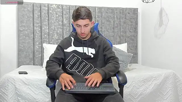 Calvin Hunter online show from 26, 6, 2026
