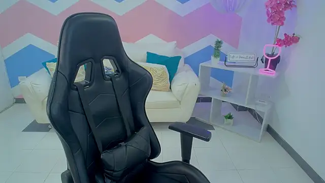 mayli marie online show from 29, 3, 2026