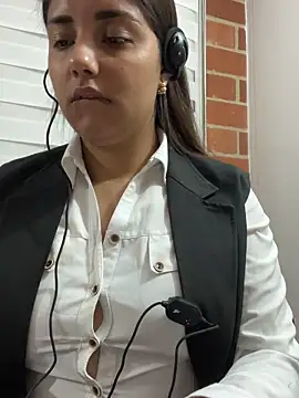 A-uroora online show from 13, 2, 2026